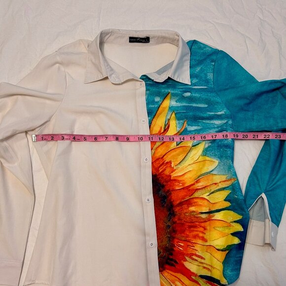 Emery Rose Sunflower Blouse - Picture 5 of 6